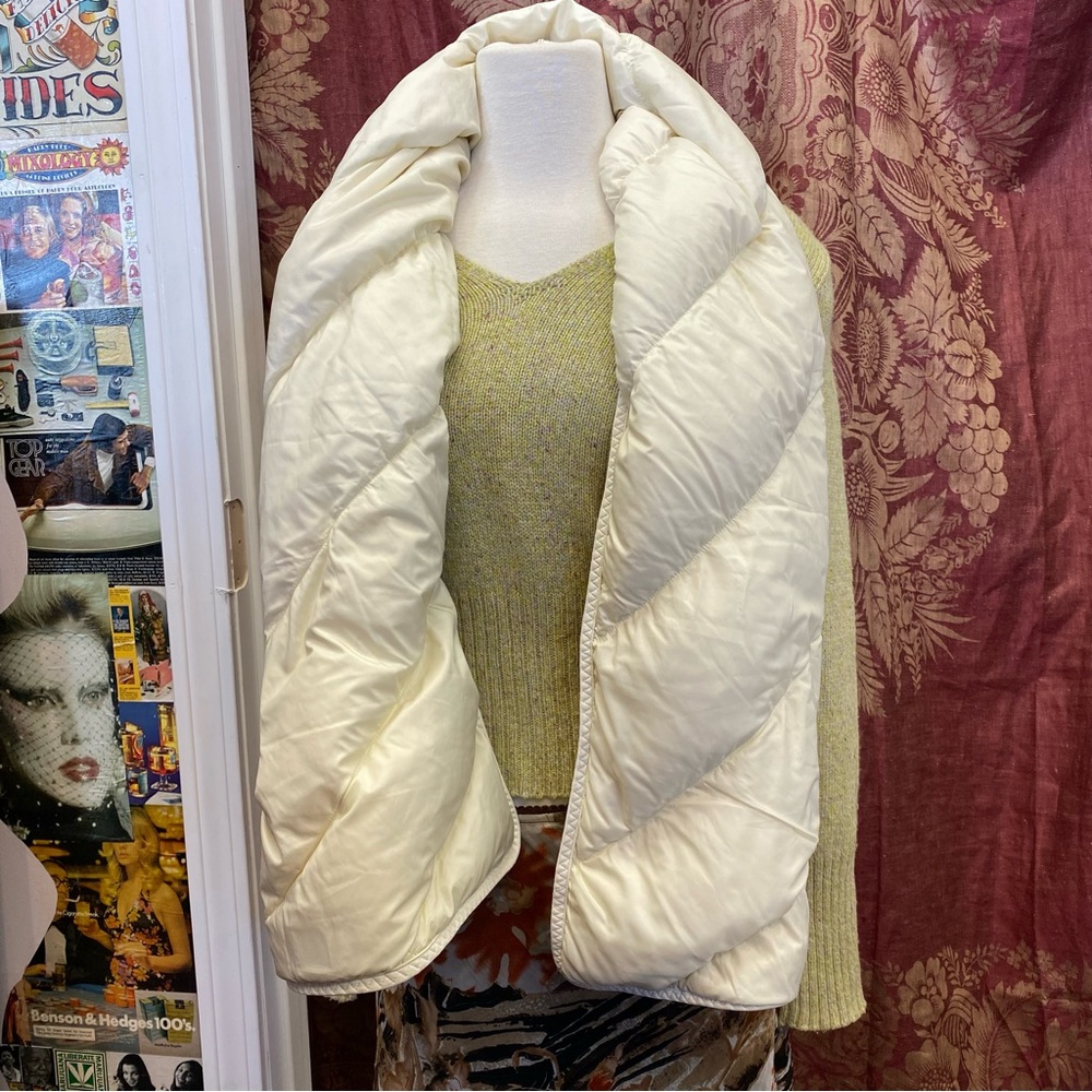 Lululemon puffer scarf
